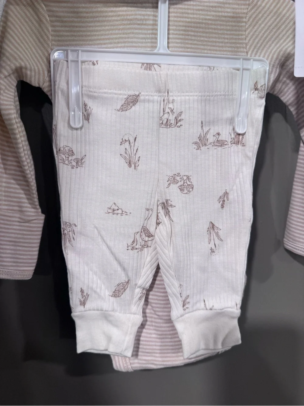 Carter's three piece gender neutral outfit